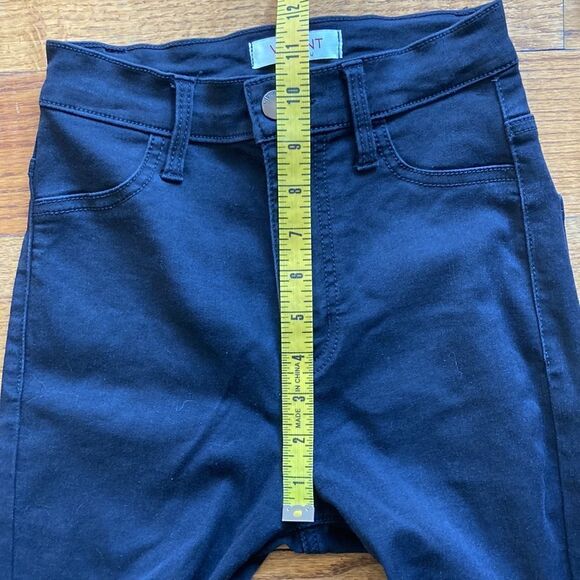 Juniors Vibrant Black Skinny Jeans Size 3 EUC - Picture 9 of 11